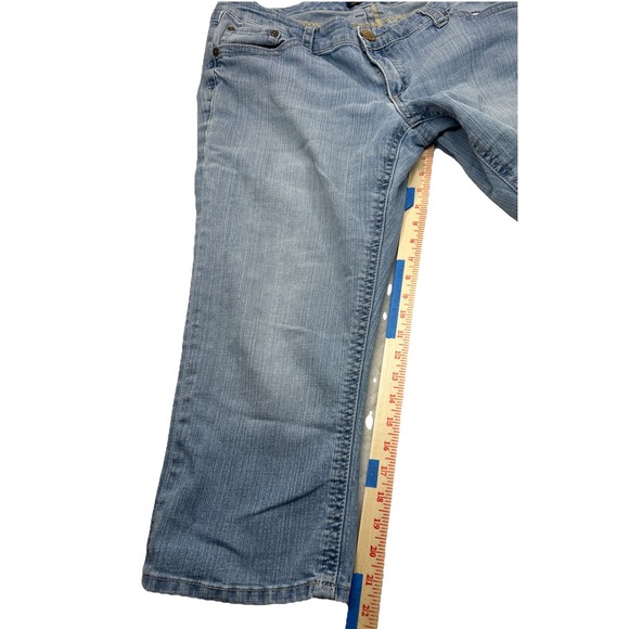 Seven 7 Luxe Women's Capris, Embroidered Back Pockets,‎ Size 16 - Picture 9 of 10